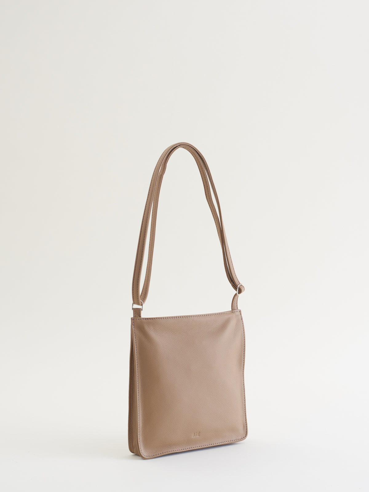 ◆VALLUAT◆ Edero micro bagWhite Beige isbn-55 Echo FW24 | Are Studio
